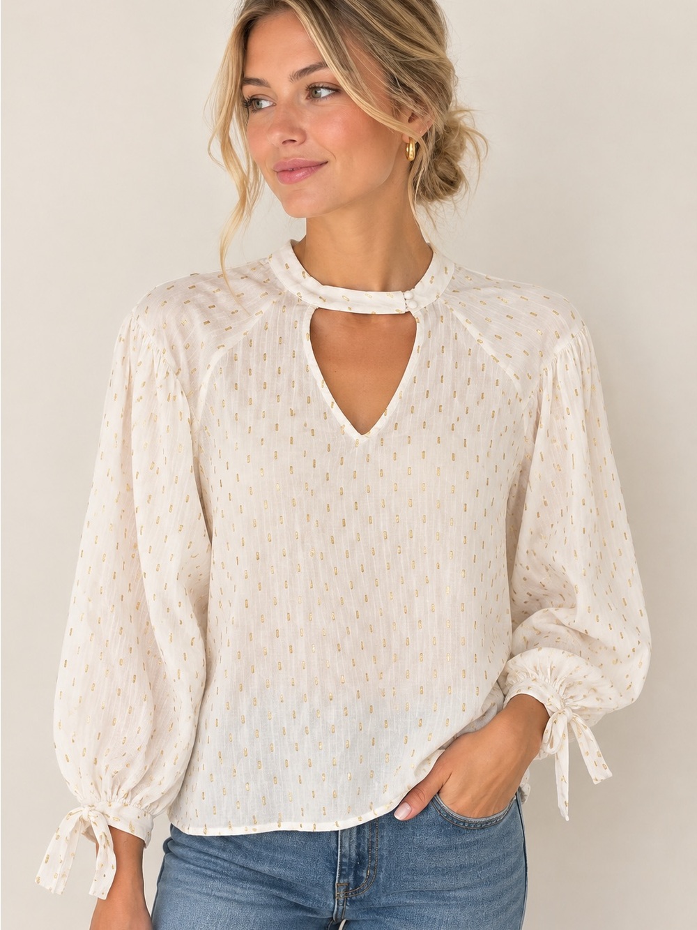 Collective Concepts Long Sleeve Blouse With Keyhole Neckline Womens Small Cream